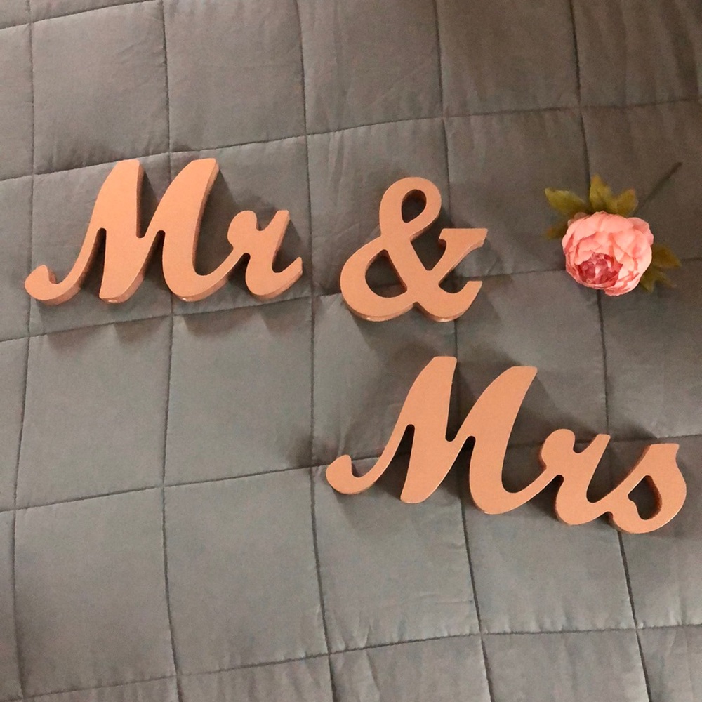 Mr & Mrs Sweetheart Table Signs Rose Gold Metallic
